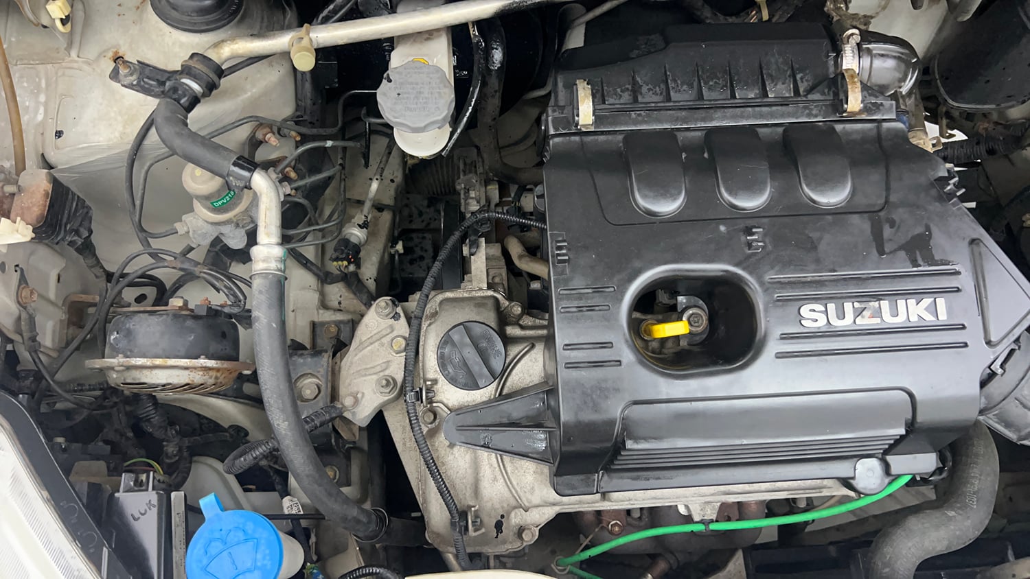 Used 2014 Maruti Suzuki Celerio VXi Petrol Manual engine ENGINE RIGHT SIDE VIEW