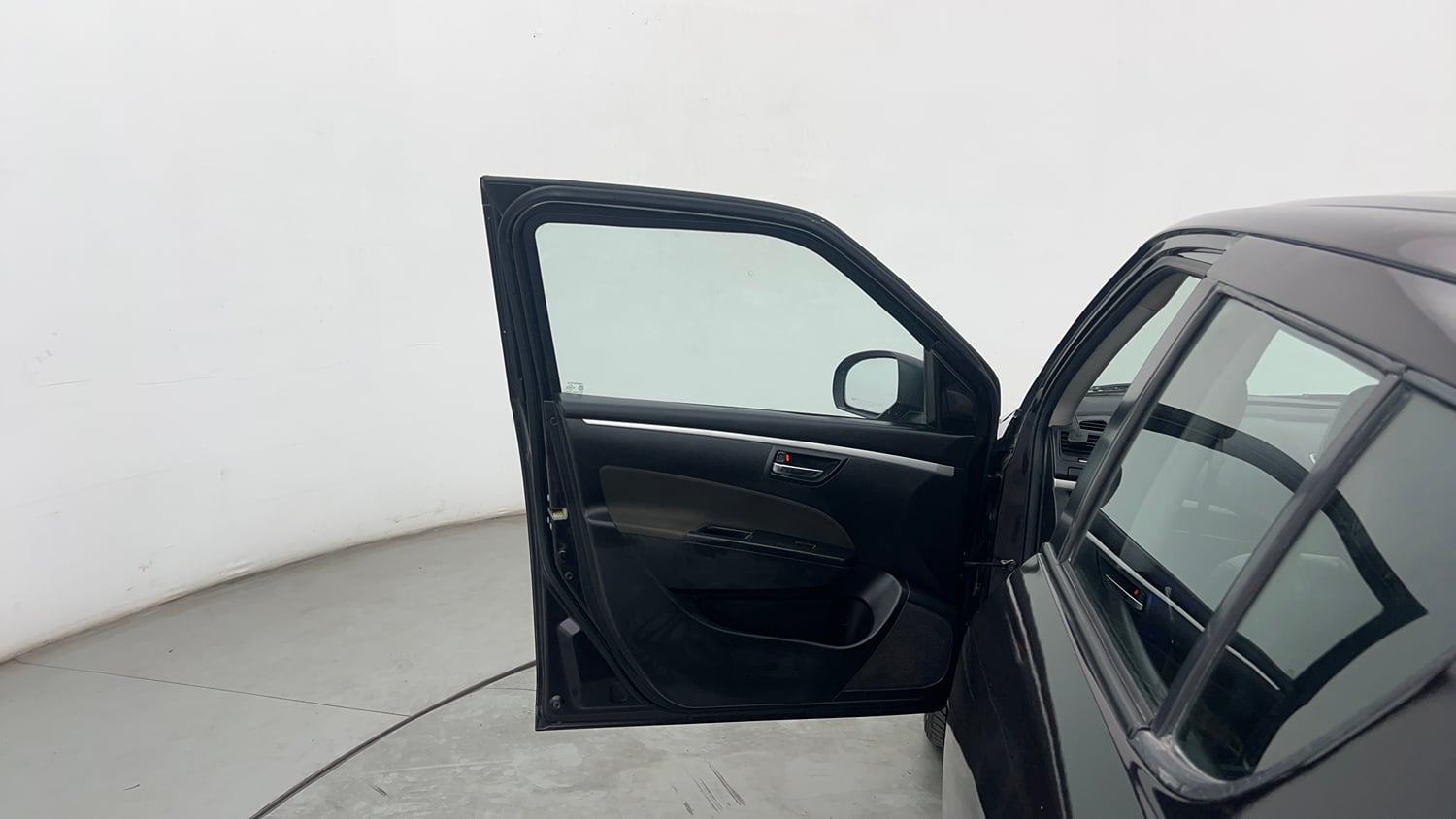 Used 2016 Maruti Suzuki Swift ZXi Petrol Manual interior LEFT FRONT DOOR OPEN VIEW