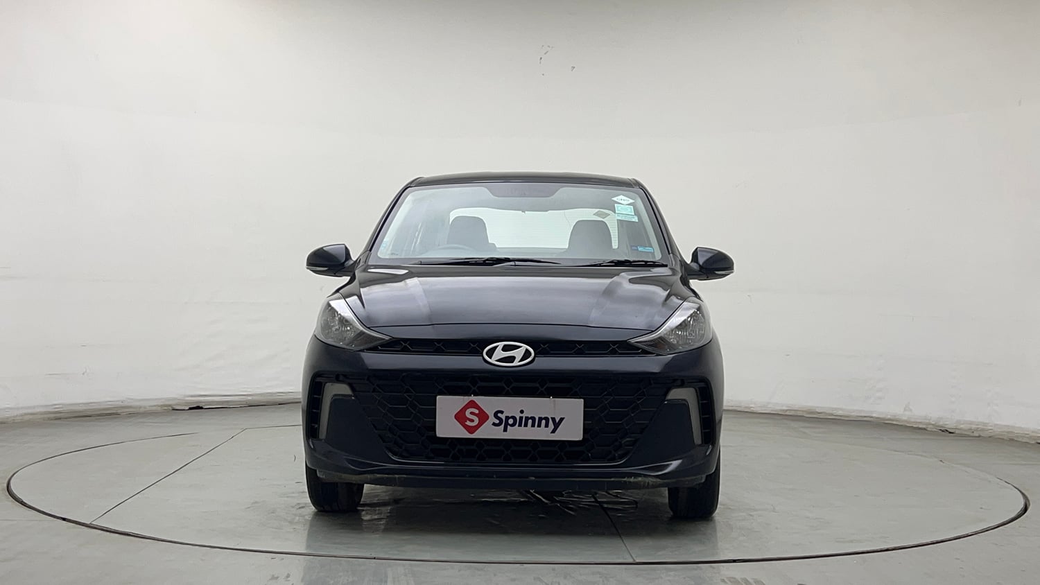 Used 2024 Hyundai Aura SX 1.2 CNG Cng Manual exterior FRONT VIEW