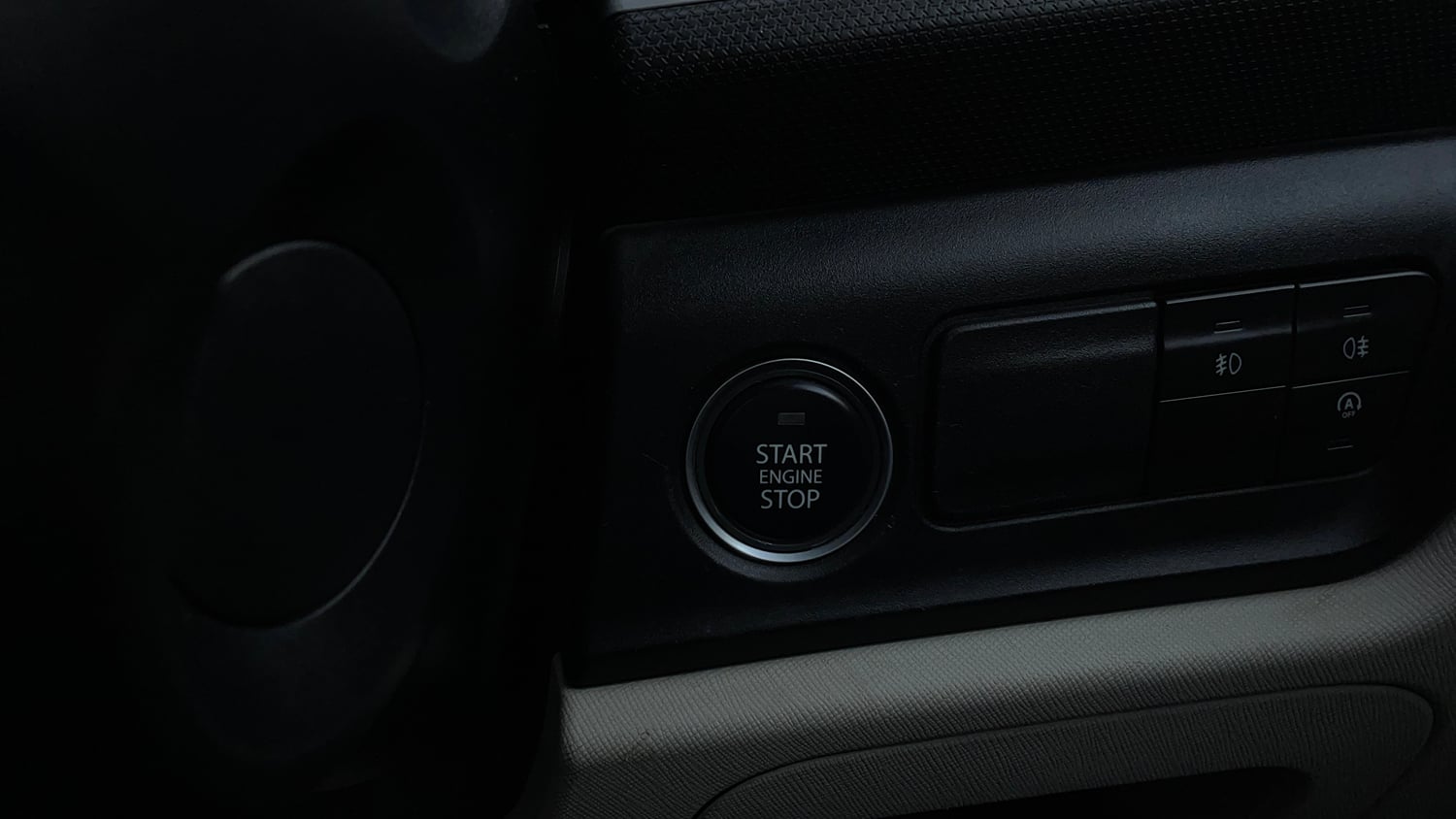 Used 2022 Tata Altroz XZ Plus Petrol Petrol Manual top_features Keyless start