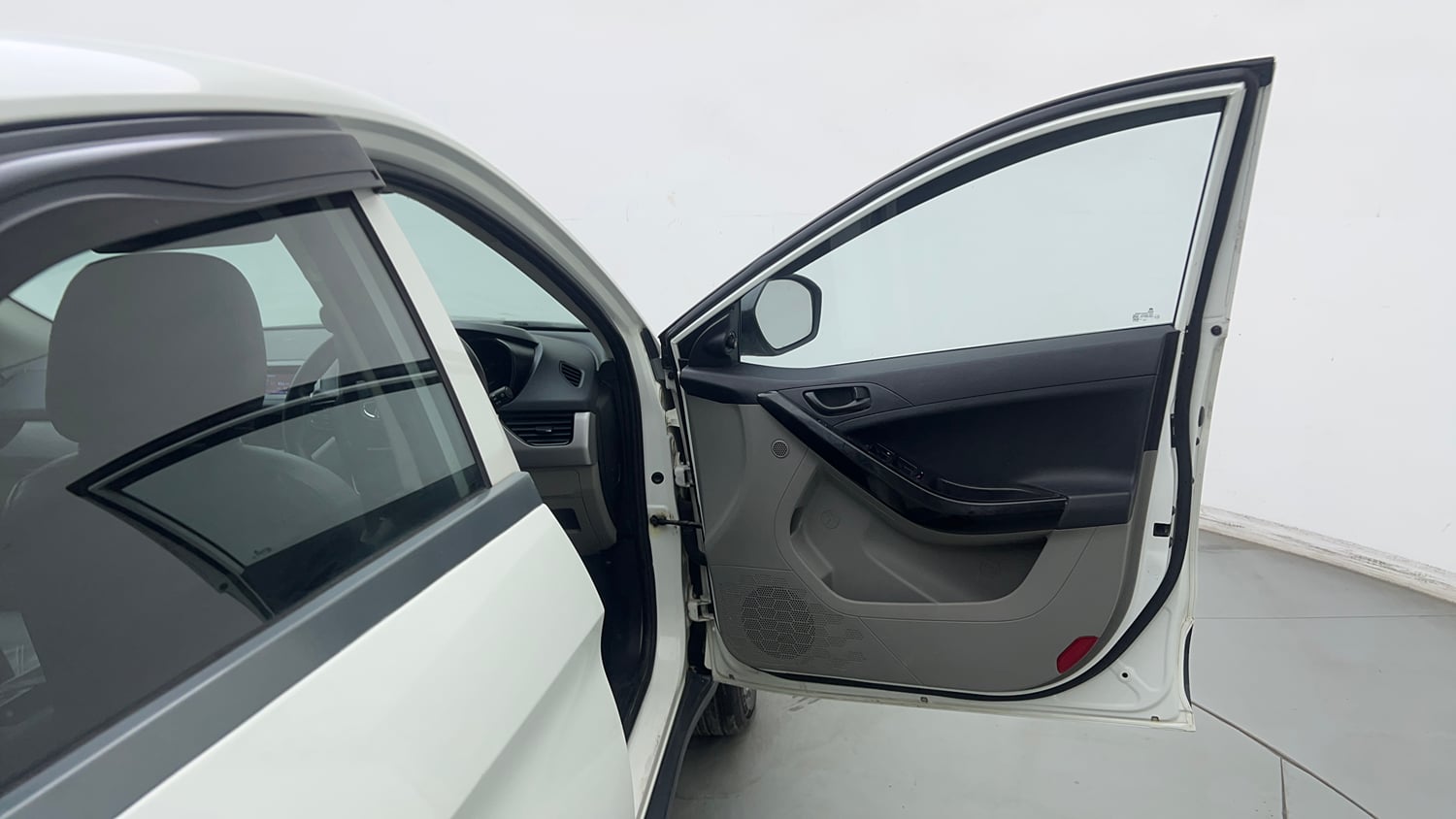 Used 2019 Tata Nexon XM Petrol Manual interior RIGHT FRONT DOOR OPEN VIEW