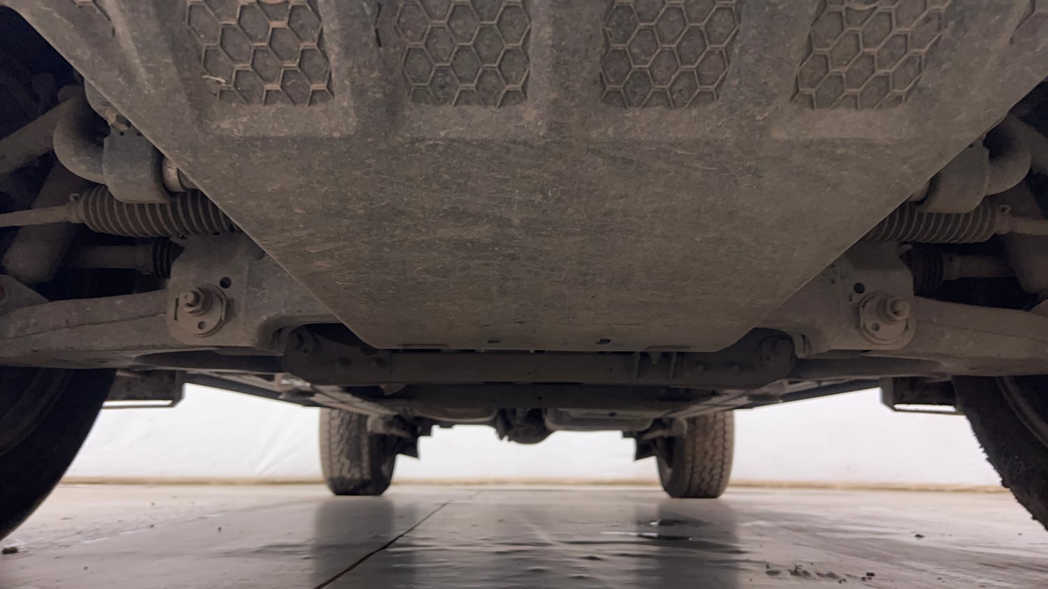 Used 2025 Mahindra Thar Roxx AX7 L Diesel AT 4WD Diesel Automatic extra FRONT LEFT UNDERBODY VIEW