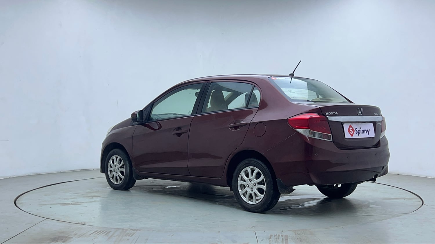 Used 2016 Honda Amaze 1.2 VX AT i-VTEC Petrol Automatic exterior LEFT REAR CORNER VIEW