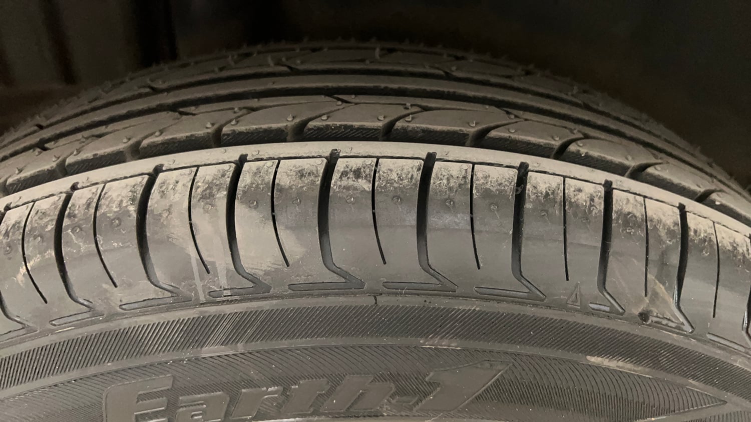 Used 2012 Maruti Suzuki Swift Dzire VXI Petrol Manual tyres RIGHT REAR TYRE TREAD VIEW