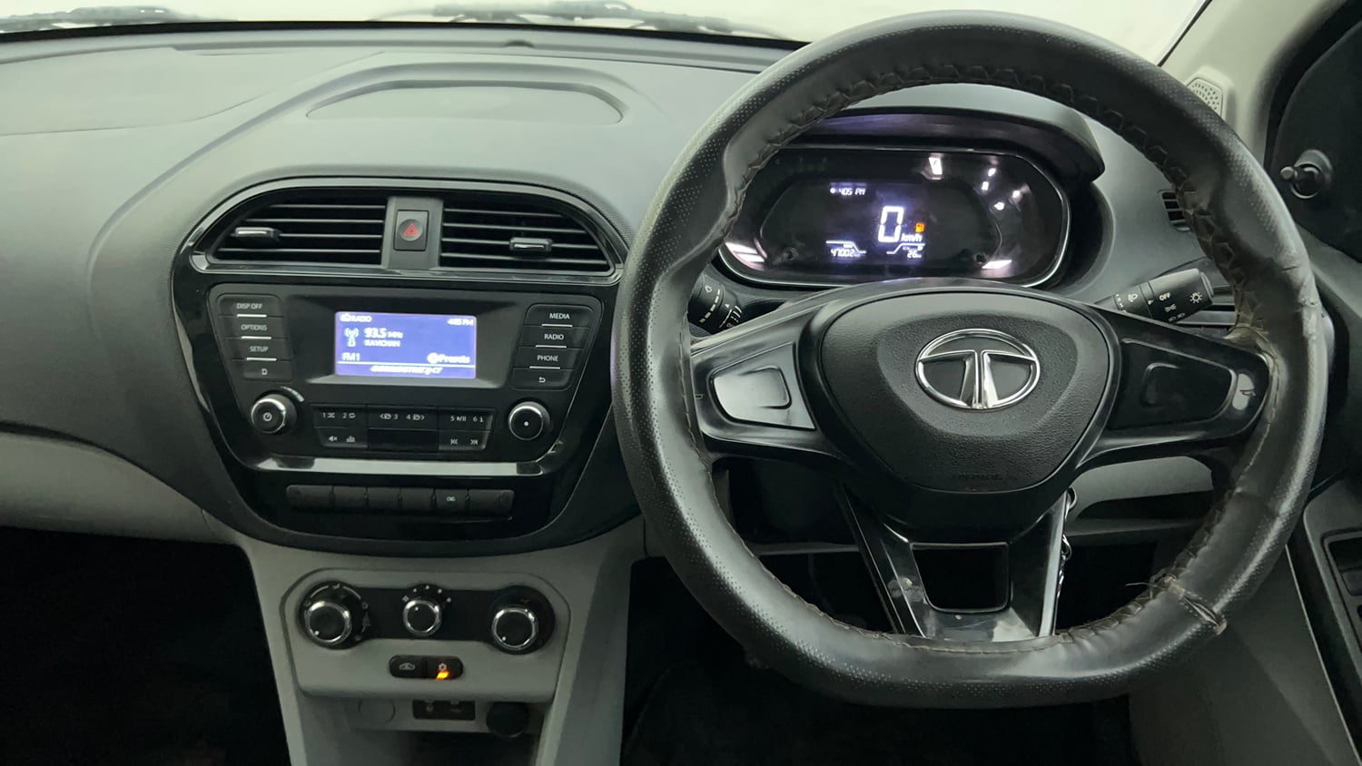 Used 2023 Tata Tiago XM CNG Cng Manual interior STEERING VIEW