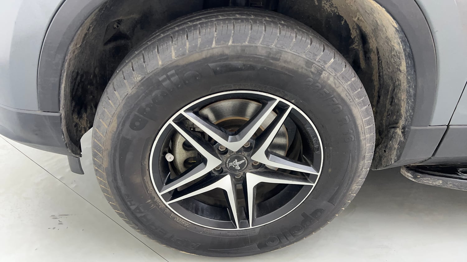 Used 2023 Tata Safari XM Diesel Manual tyres LEFT FRONT TYRE RIM VIEW