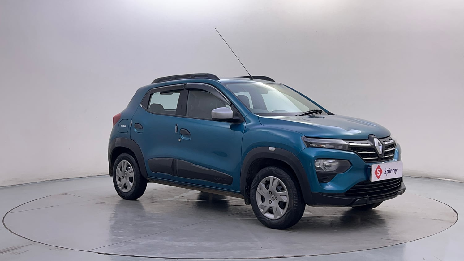 Used 2020 Renault Kwid RXT 1.0 Opt Petrol Manual exterior RIGHT FRONT CORNER VIEW