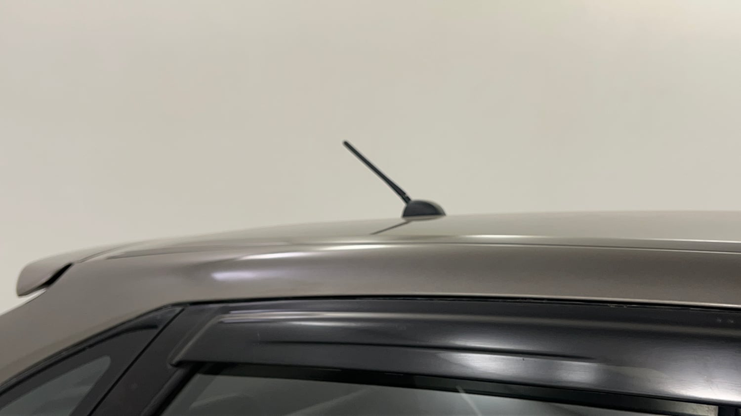 Used 2020 Maruti Suzuki Baleno Zeta Petrol Manual dents MINOR SCRATCH