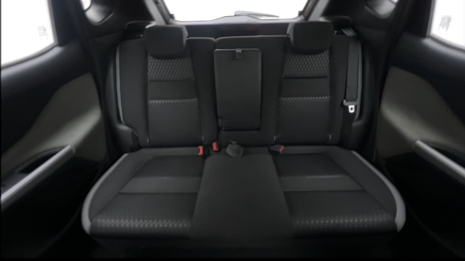 Used 2022 Nissan Magnite XV Petrol Manual interior REAR SEAT CONDITION VIEW