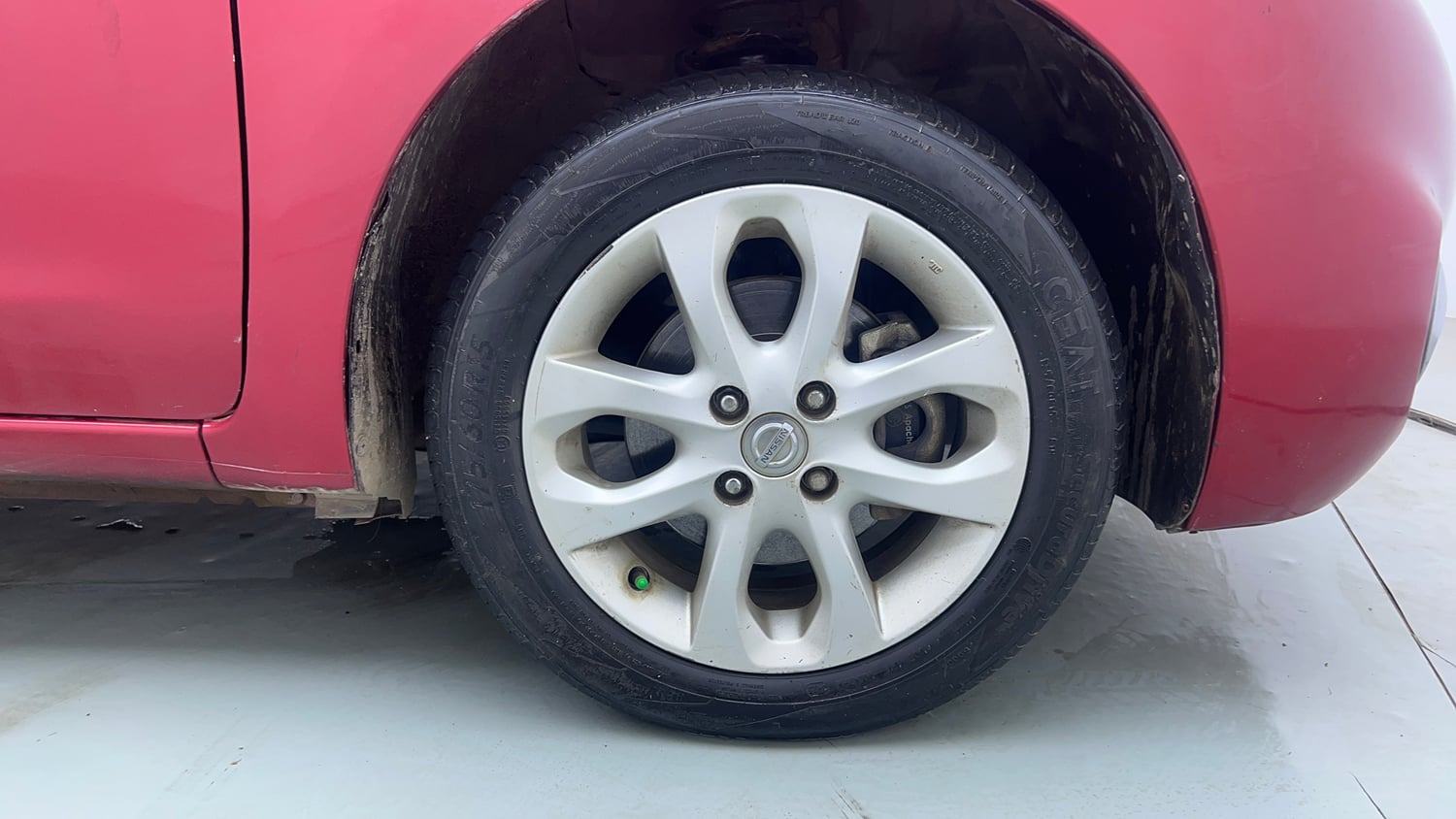 Used 2019 Nissan Micra XV CVT Petrol Automatic tyres RIGHT FRONT TYRE RIM VIEW
