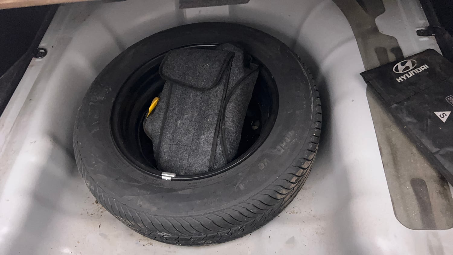 Used 2023 Hyundai Verna SX (O) 1.5 Turbo Petrol MT Petrol Manual tyres SPARE TYRE VIEW