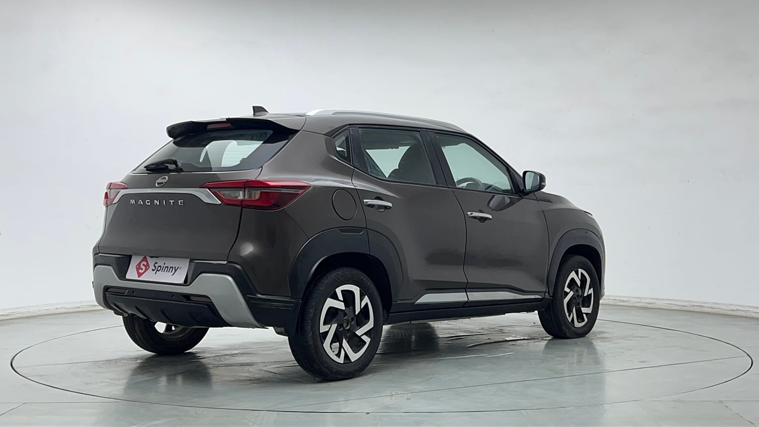 Used 2022 Nissan Magnite XV Petrol Manual exterior RIGHT REAR CORNER VIEW
