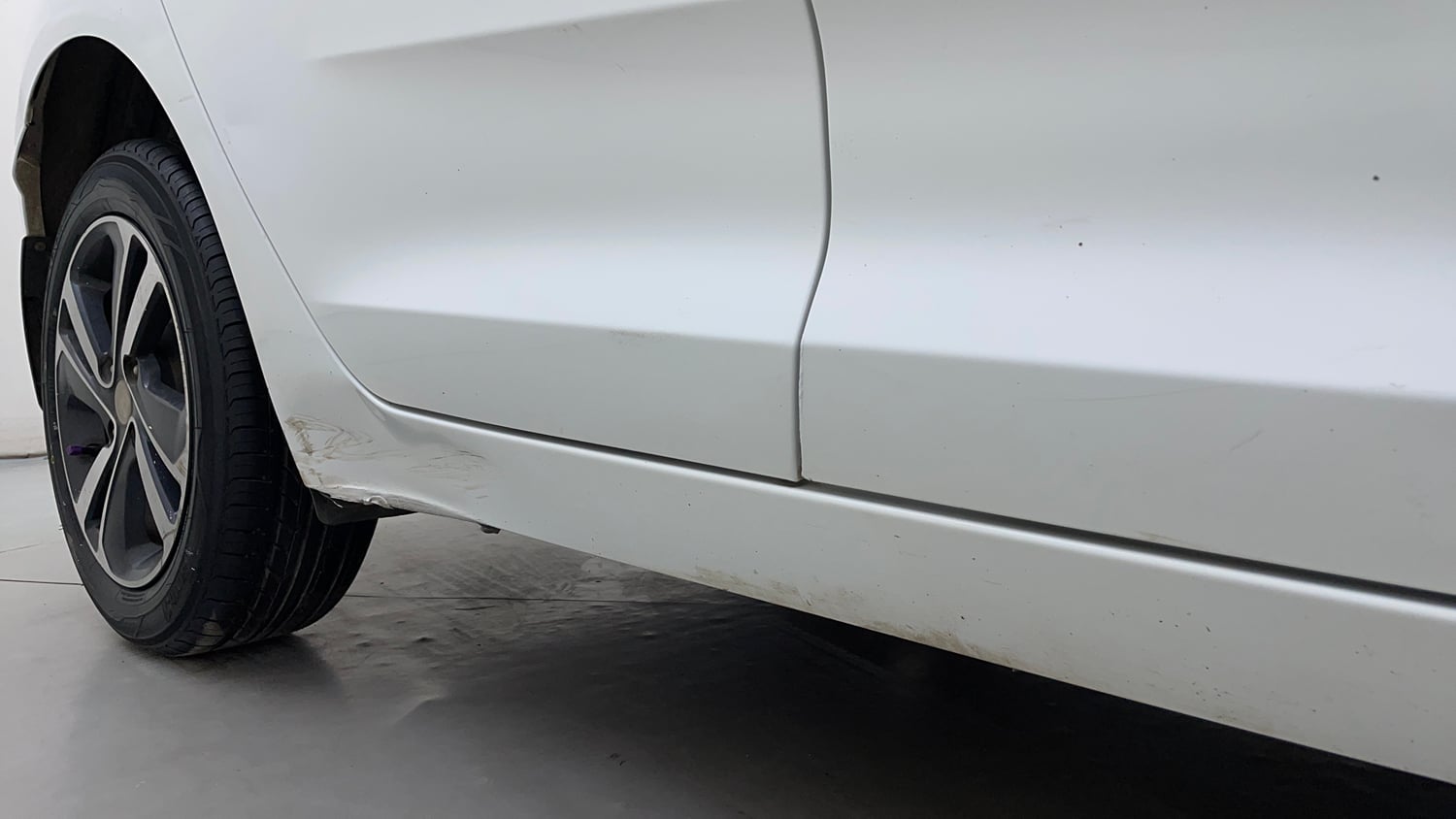 Used 2022 Tata Altroz XZ Plus Petrol Petrol Manual dents MINOR DENT