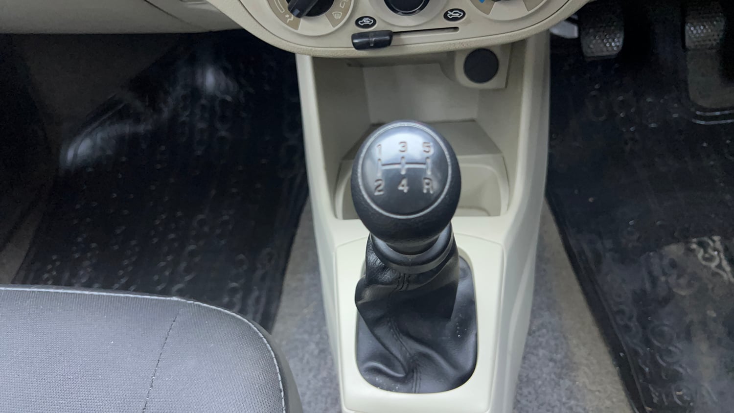Used 2023 Maruti Suzuki Alto 800 LXi (O) Petrol Manual interior GEAR  KNOB VIEW