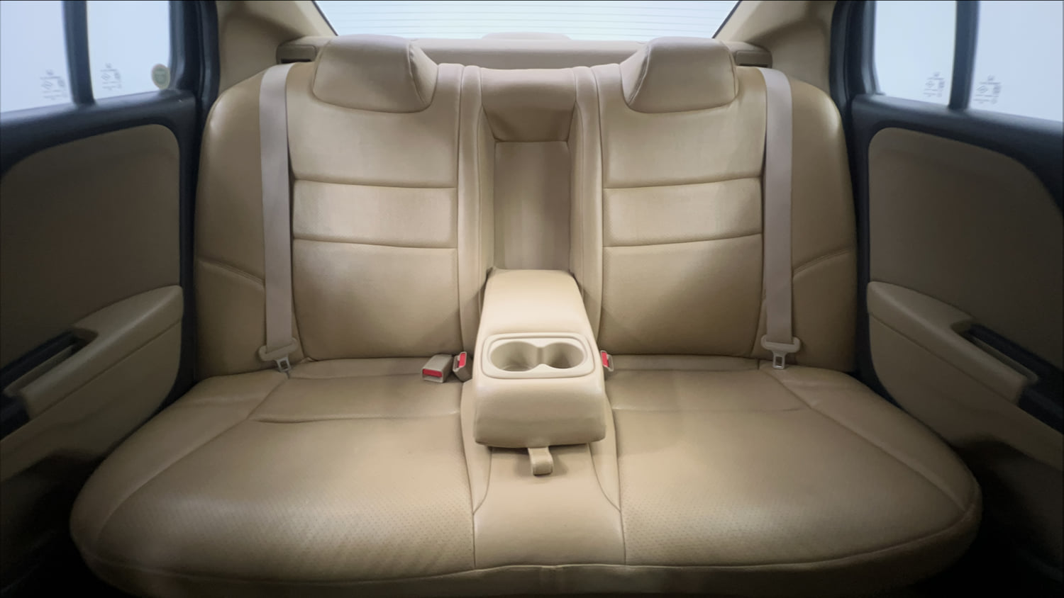 Used 2016 Honda City SV CVT Petrol Automatic interior REAR SEAT CONDITION VIEW