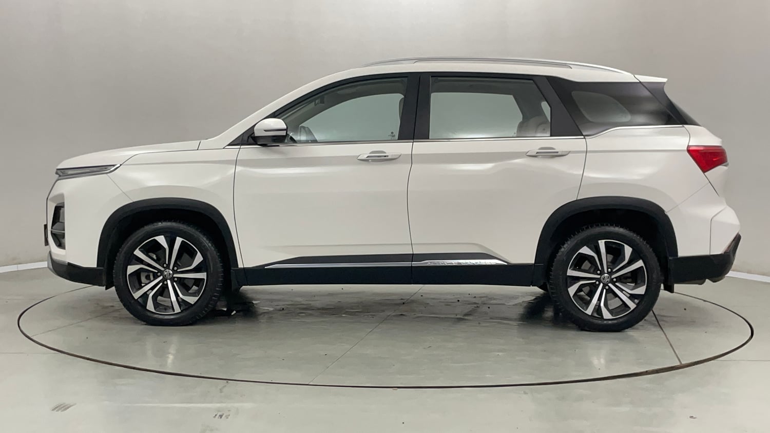 Used 2024 MG Motors Hector Sharp Pro 1.5 Turbo CVT Petrol Automatic exterior LEFT SIDE VIEW