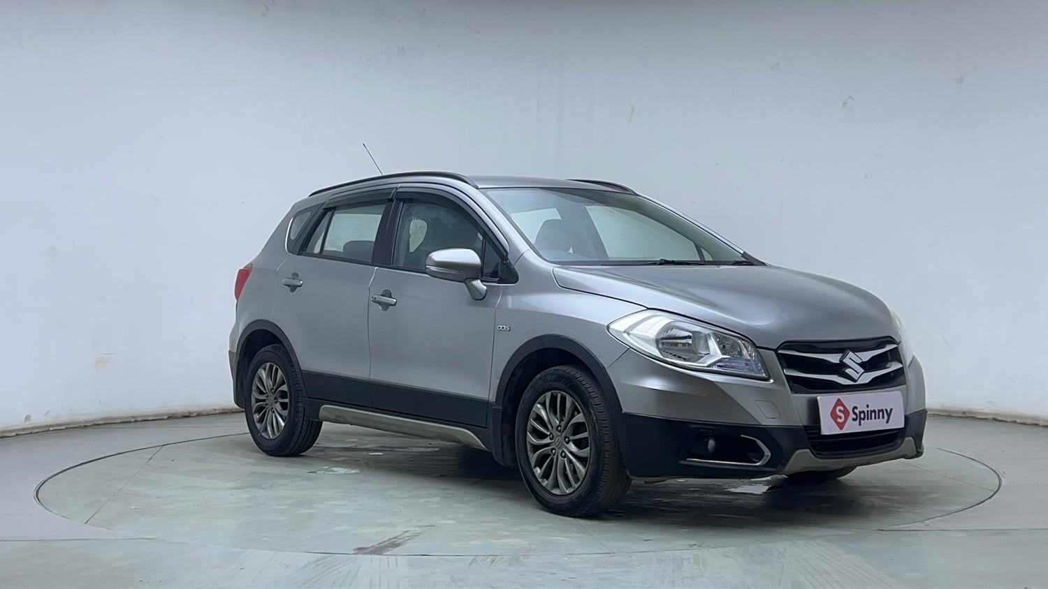 Used 2017 Maruti Suzuki S-Cross Zeta 1.3 Diesel Manual exterior RIGHT FRONT CORNER VIEW