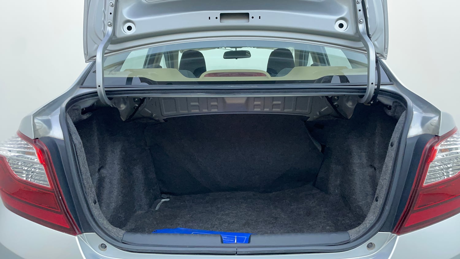 Used 2017 Honda Amaze 1.5 S i-DTEC Diesel Manual interior DICKY INSIDE VIEW