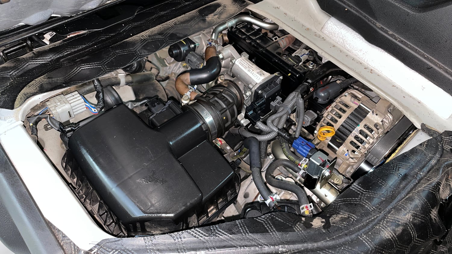 Used 2025 Maruti Suzuki Eeco 5 STR AC Petrol Manual engine ENGINE RIGHT SIDE VIEW