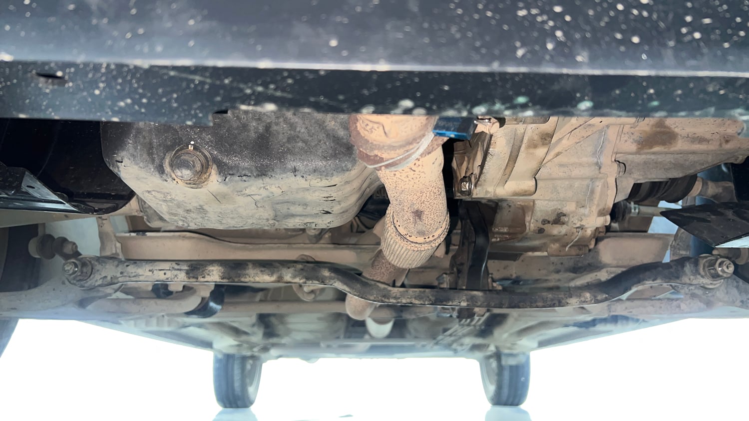 Used 2017 Tata Tiago Revotron XZ Petrol Manual extra FRONT LEFT UNDERBODY VIEW