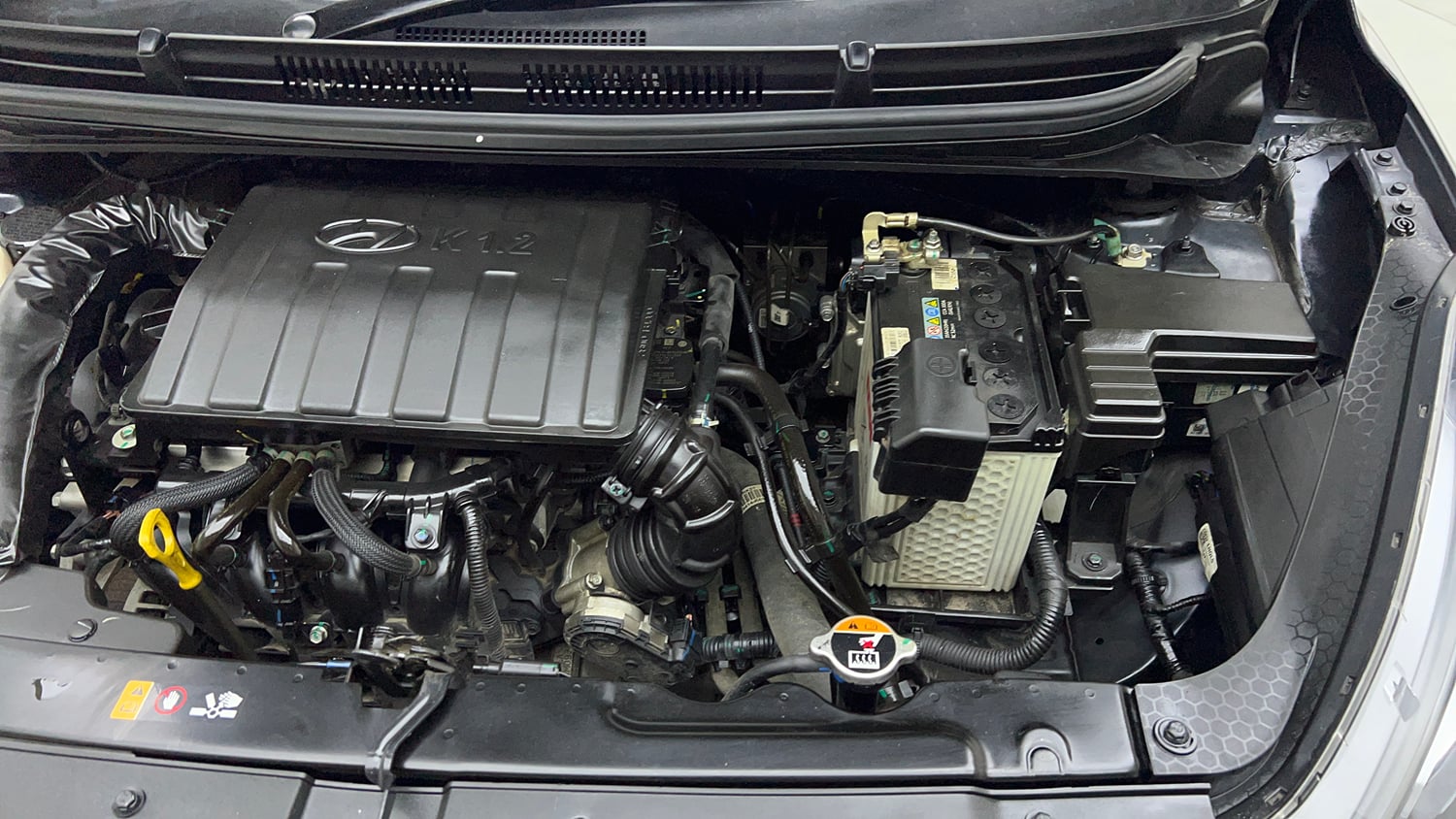 Used 2024 Hyundai Aura SX 1.2 CNG Cng Manual engine ENGINE LEFT SIDE VIEW