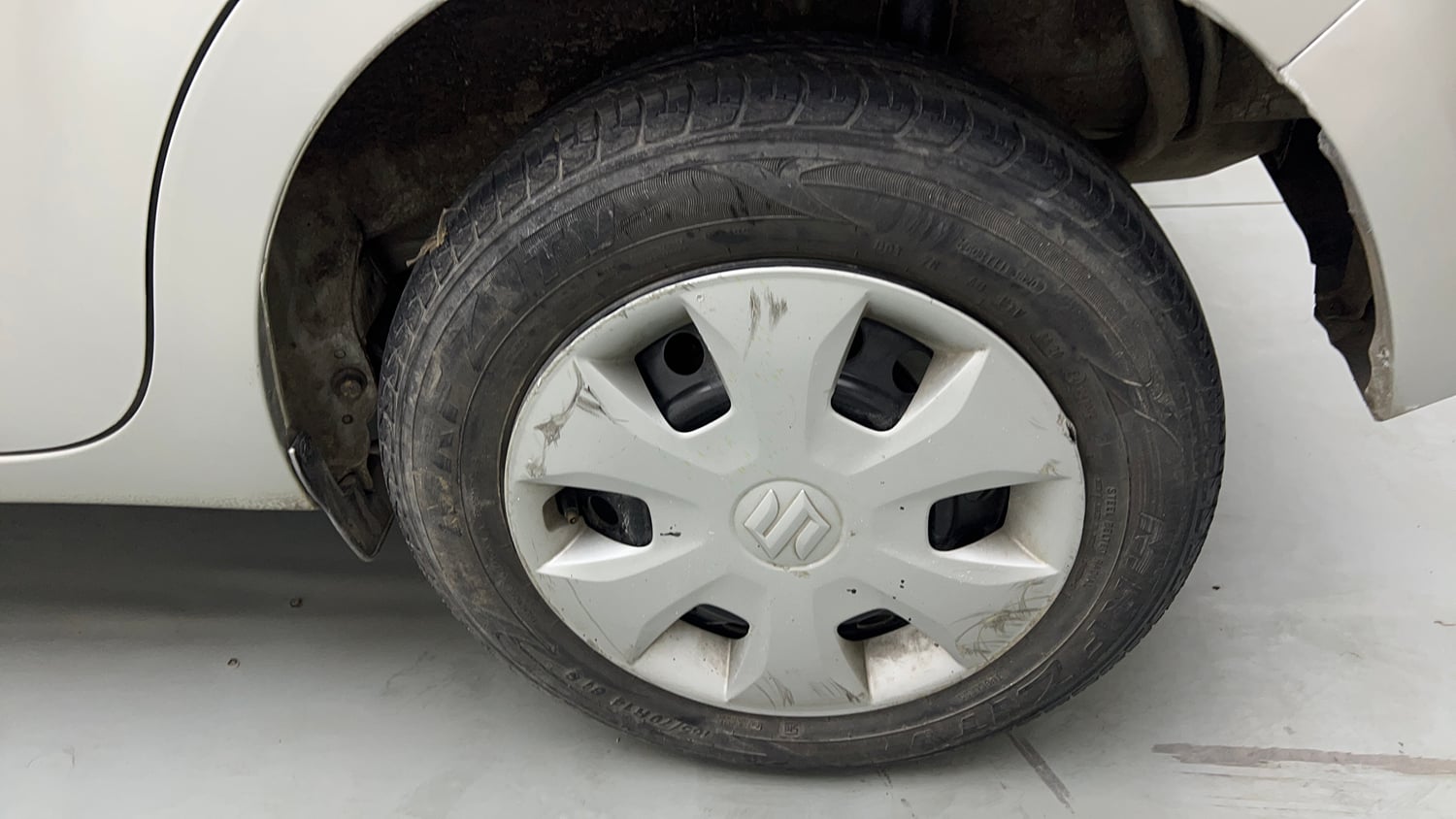 Used 2020 Maruti Suzuki Wagon R VXi 1.2 Petrol Manual tyres LEFT REAR TYRE RIM VIEW