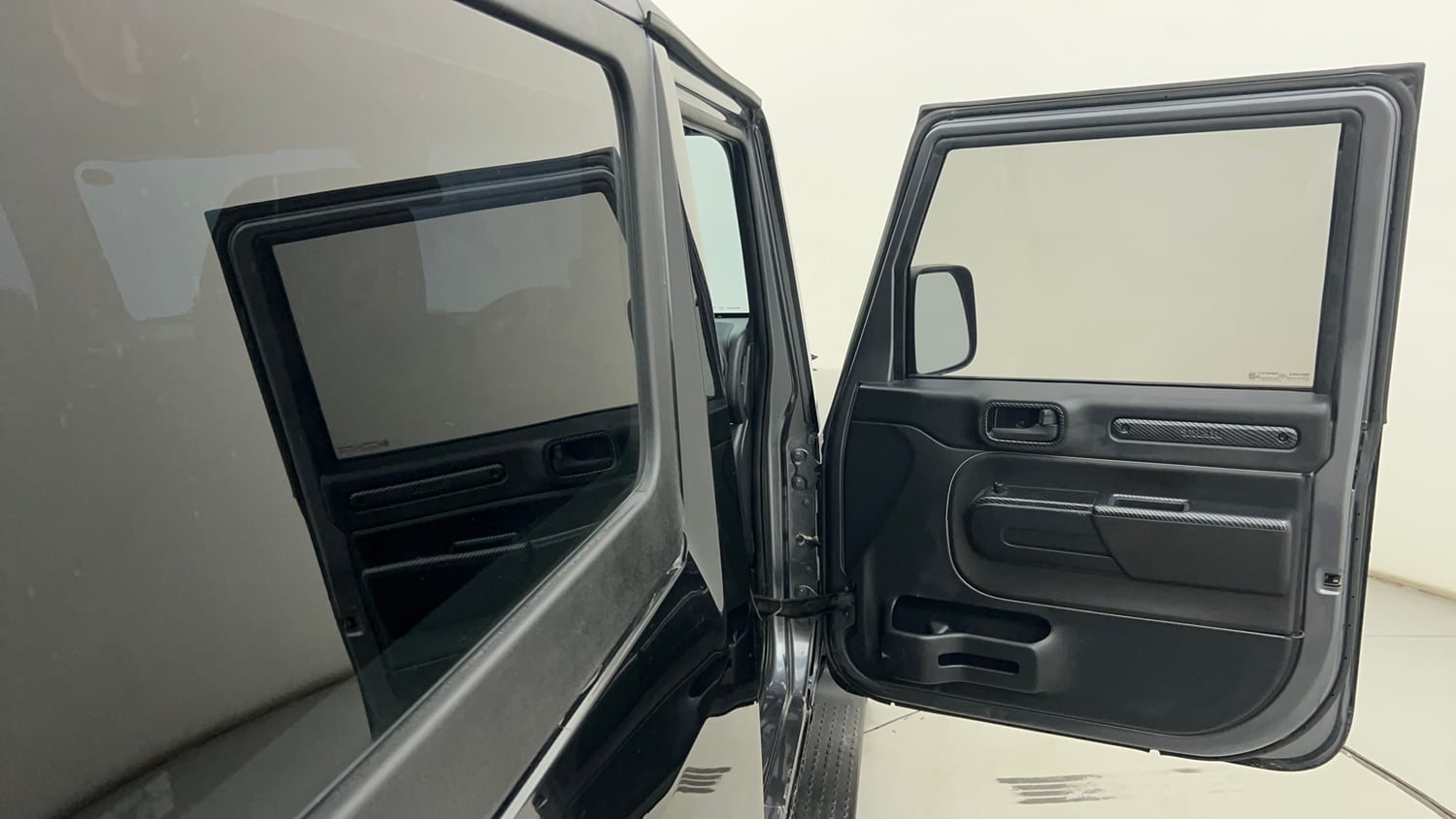 Used 2022 mahindra Thar LX Hard Top Petrol AT 4WD Petrol Automatic interior RIGHT FRONT DOOR OPEN VIEW