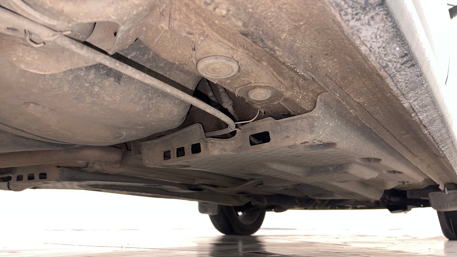 Used 2019 Volkswagen Ameo Highline Plus 1.5L (D) Diesel Manual extra REAR RIGHT UNDERBODY VIEW