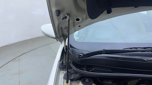 Used 2016 Hyundai Verna 1.6 VTVT SX AT Petrol Automatic engine ENGINE RIGHT SIDE HINGE & APRON VIEW