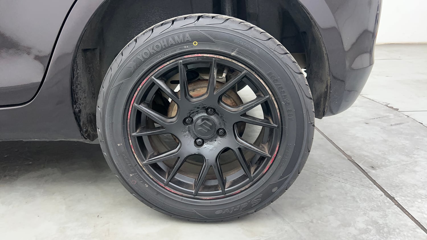 Used 2016 Maruti Suzuki Swift ZXi Petrol Manual tyres LEFT REAR TYRE RIM VIEW