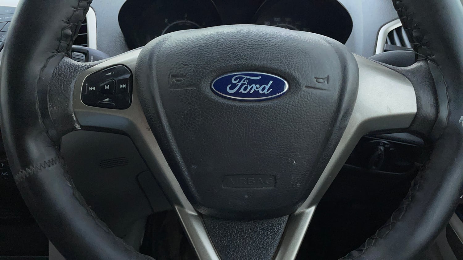 Used 2017 Ford EcoSport Trend+ 1.5L TDCi Diesel Manual top_features Airbags