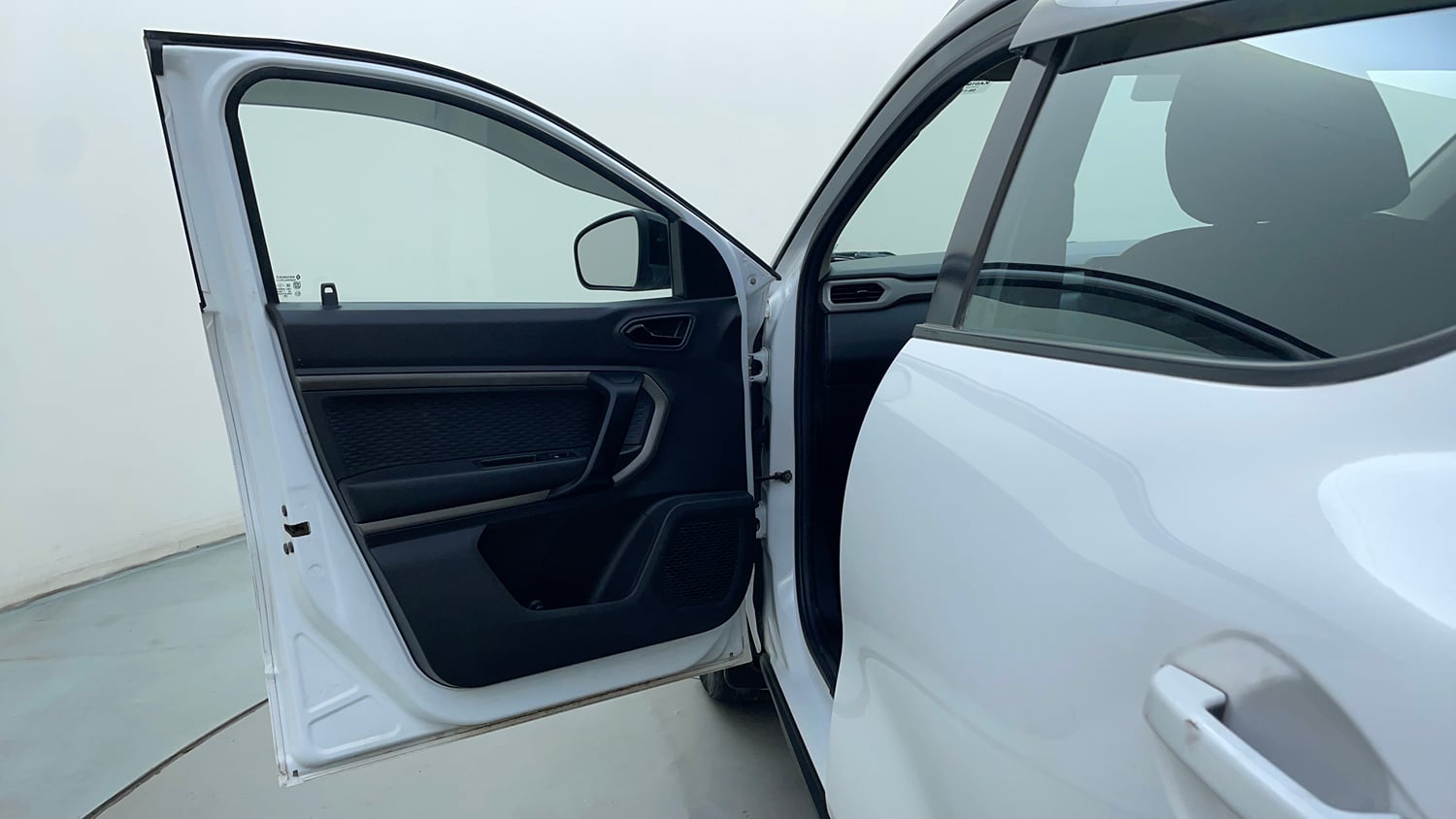 Used 2021 Renault Kiger RXZ Turbo CVT Dual Tone Petrol Automatic interior LEFT FRONT DOOR OPEN VIEW