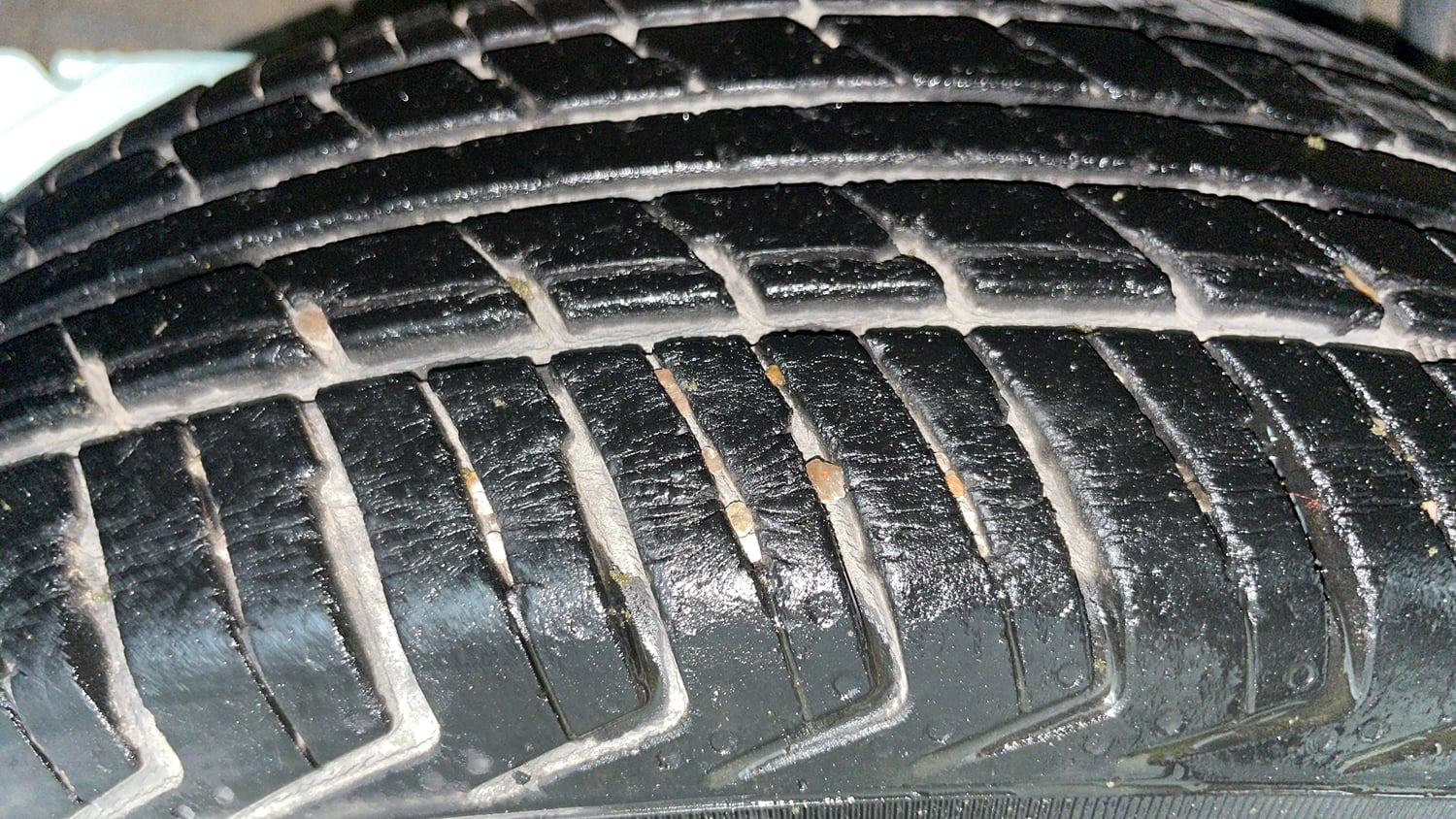 Used 2017 Renault Kwid RXT Petrol Manual tyres RIGHT REAR TYRE TREAD VIEW
