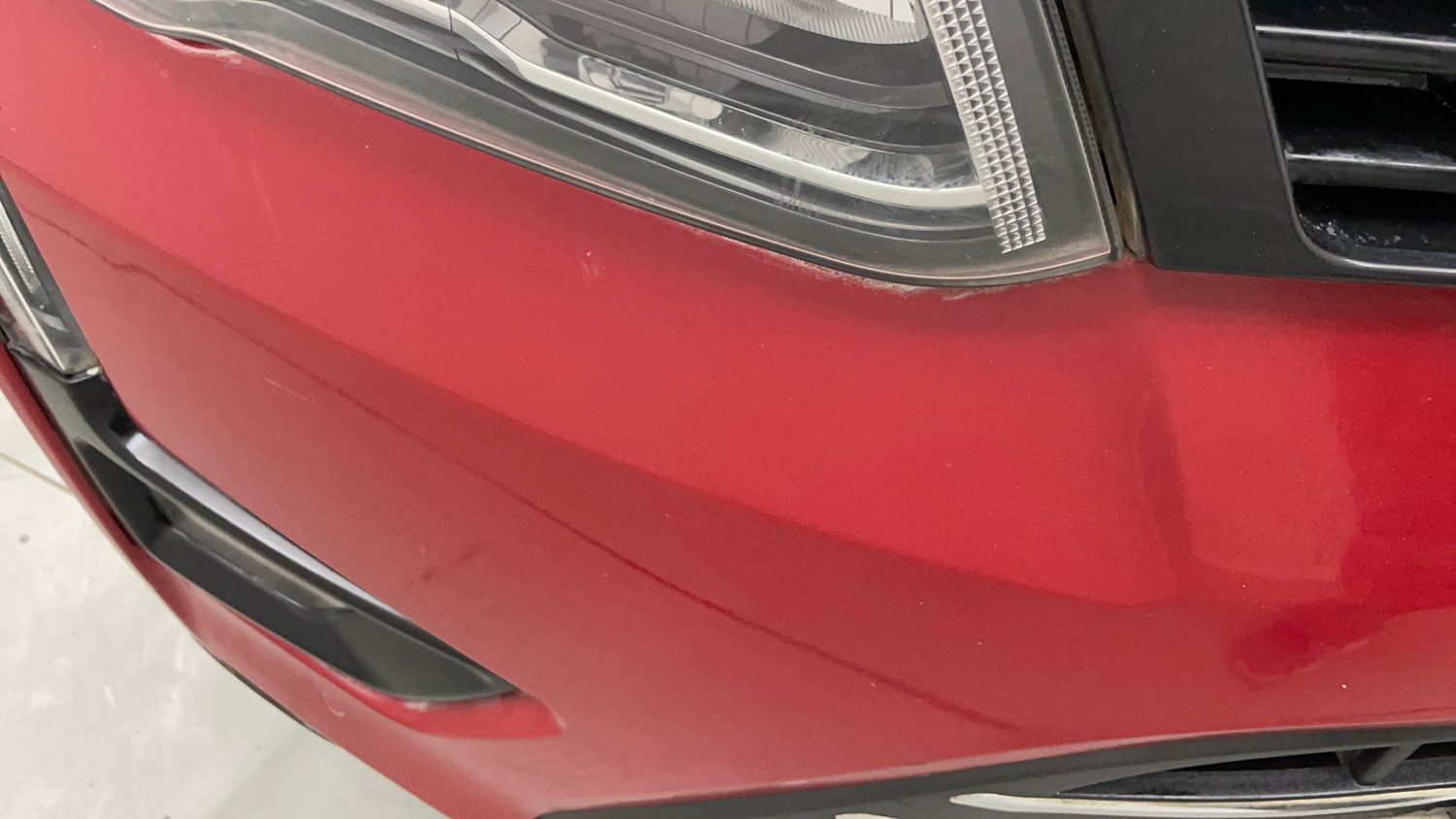 Used 2021 Mahindra XUV 300 W8 (O) 1.2 Petrol AMT Petrol Automatic dents MINOR SCRATCH