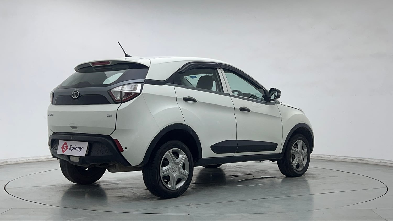 Used 2019 Tata Nexon XM Petrol Manual exterior RIGHT REAR CORNER VIEW