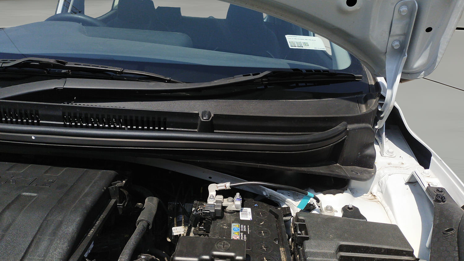 Used 2026 Hyundai Grand i10 Nios Sportz 1.2 Kappa AMT Petrol Automatic engine ENGINE LEFT SIDE HINGE & APRON VIEW