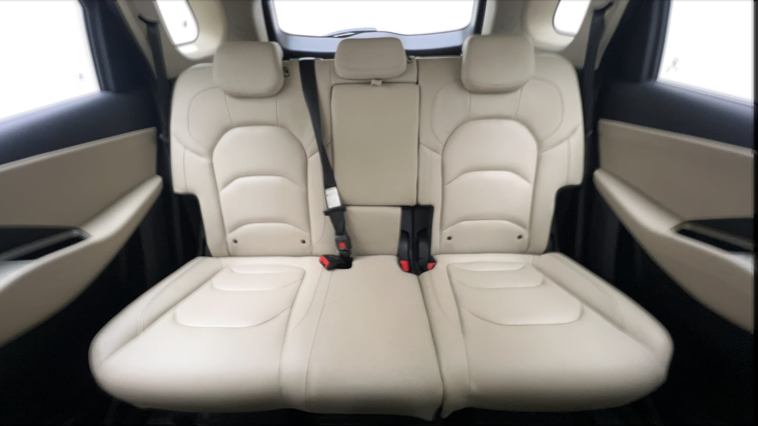 Used 2023 MG Motors Hector Savvy Pro 1.5 Turbo Petrol CVT Petrol Automatic interior REAR SEAT CONDITION VIEW