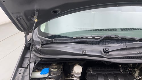 Used 2018 Maruti Suzuki Wagon R LXI CNG Cng Manual engine ENGINE RIGHT SIDE HINGE & APRON VIEW