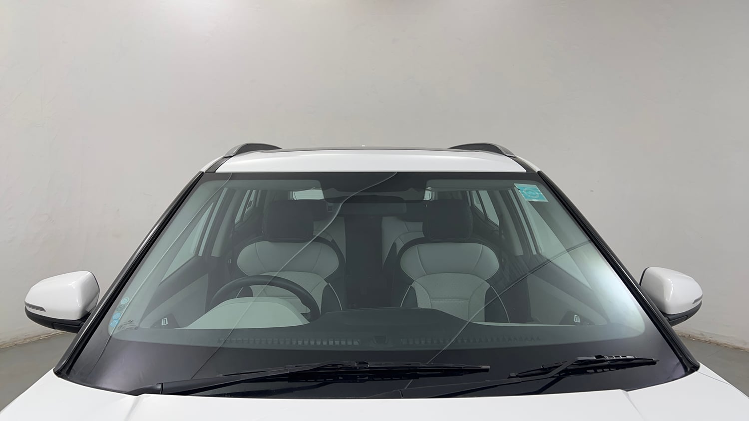 Used 2023 Hyundai Creta SX 1.5 Petrol Executive Petrol Manual exterior FRONT WINDSHIELD VIEW