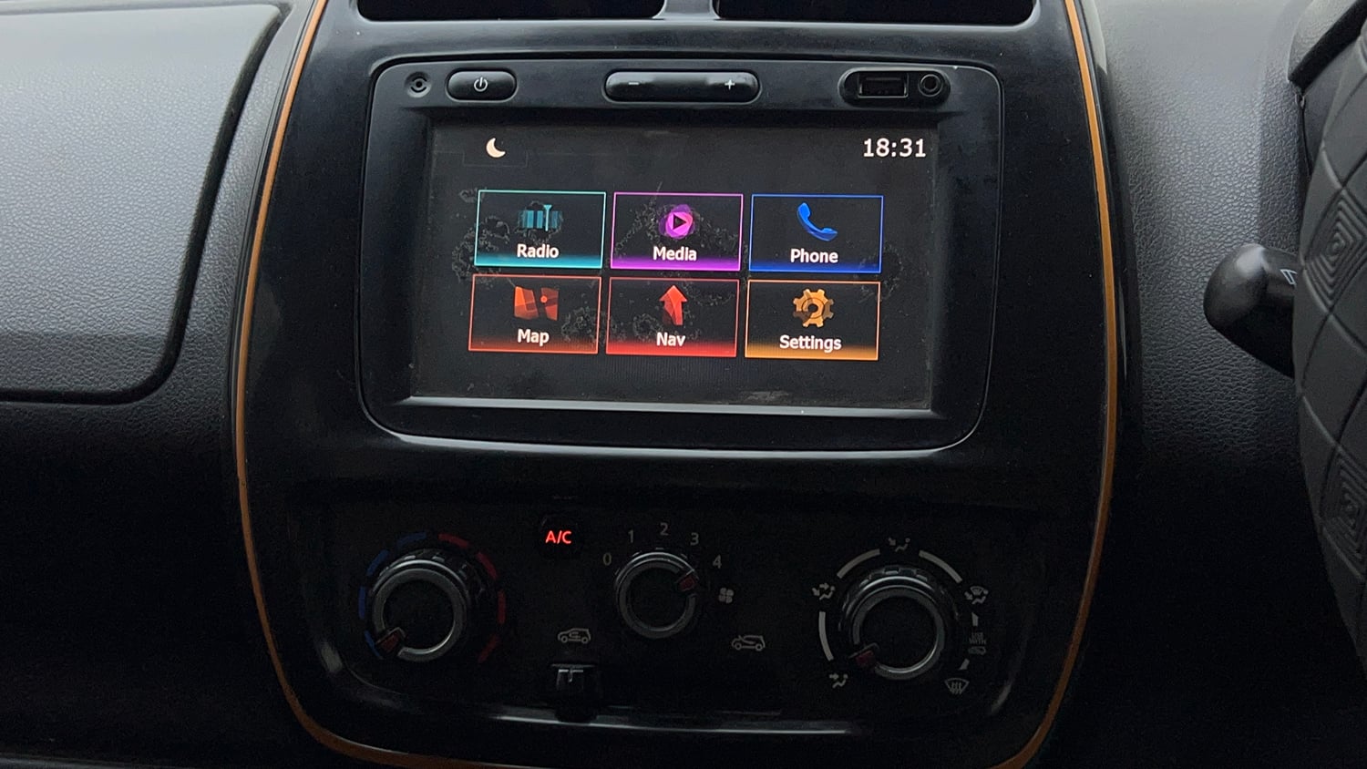 Used 2017 Renault Kwid CLIMBER 1.0 AMT Petrol Automatic top_features Integrated (in-dash) music system