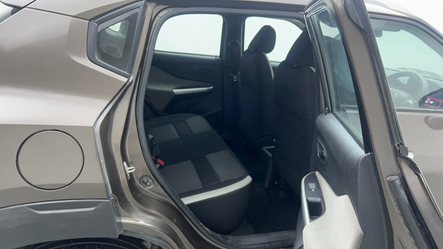 Used 2022 Nissan Magnite XV Petrol Manual interior RIGHT SIDE REAR DOOR CABIN VIEW