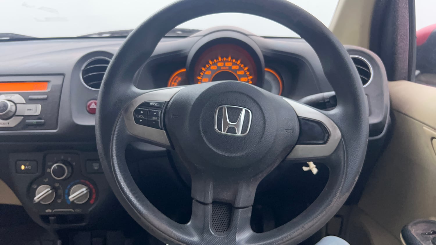 Used 2014 Honda Brio S MT Petrol Manual interior STEERING VIEW