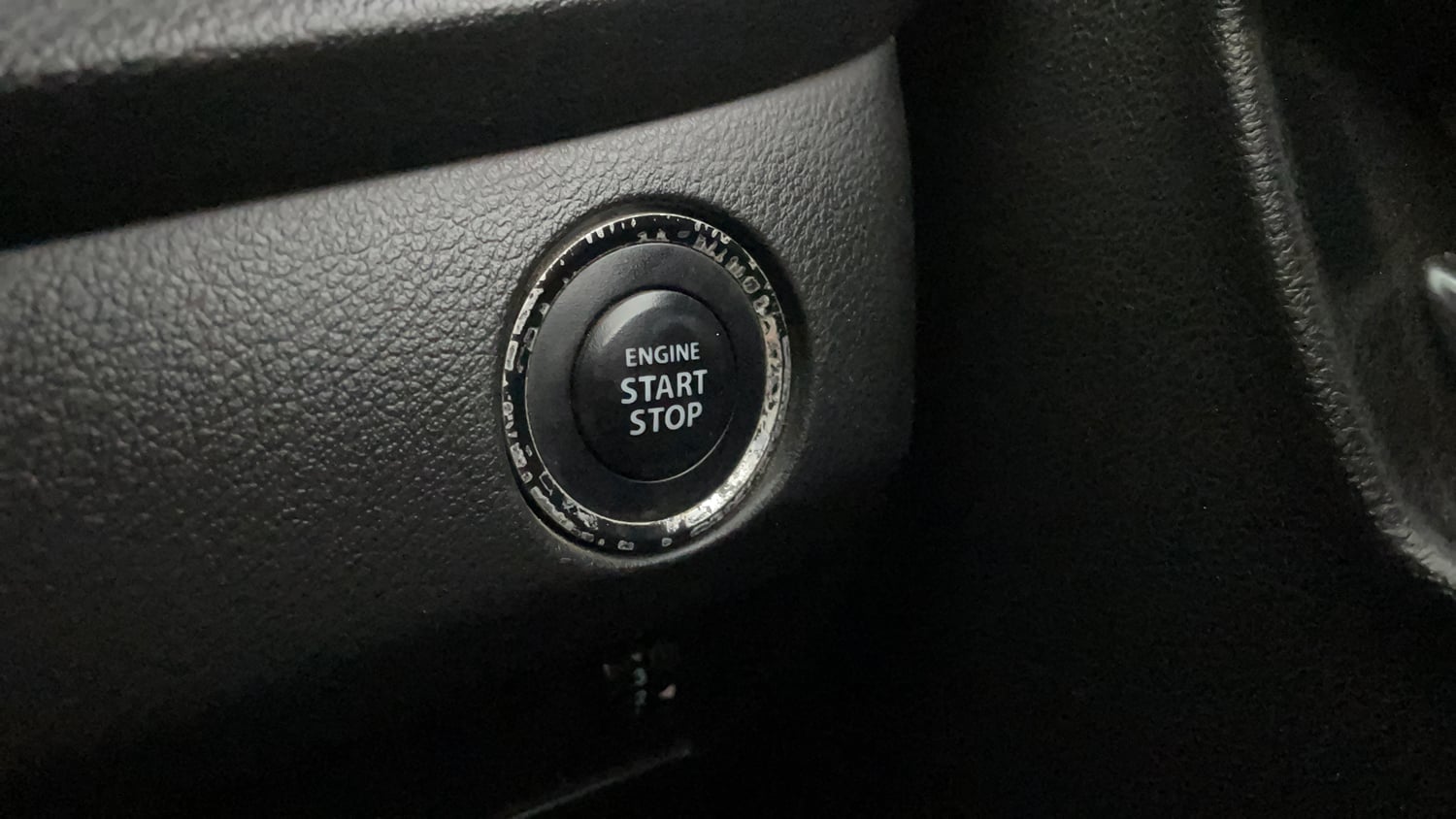 Used 2019 Maruti Suzuki Baleno Zeta Automatic Petrol Automatic top_features Keyless start