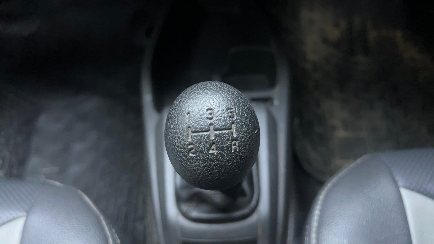 Used 2018 Maruti Suzuki Alto 800 LXi Petrol Manual interior GEAR  KNOB VIEW