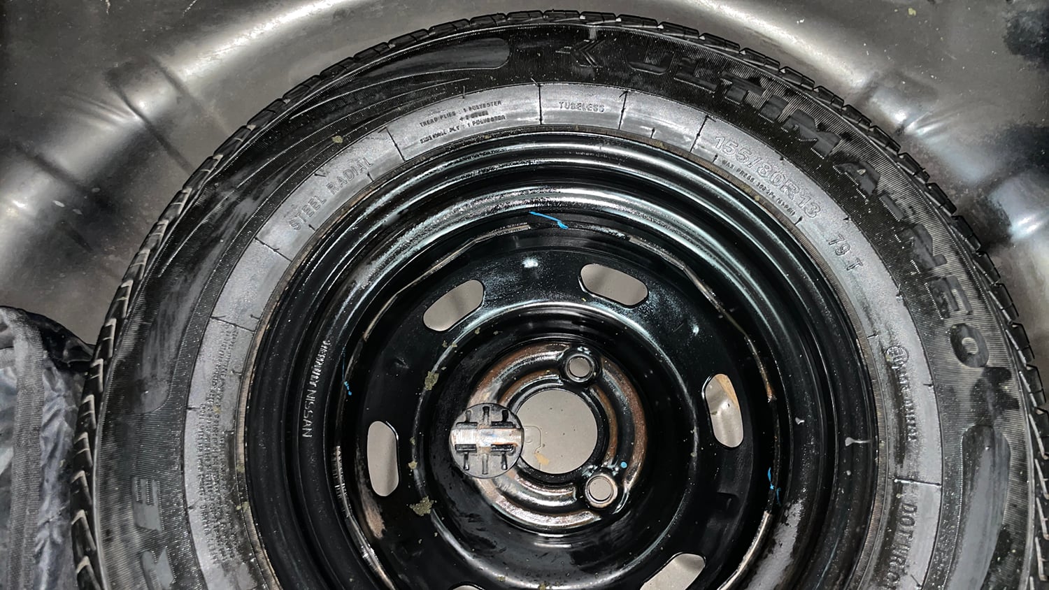 Used 2017 Renault Kwid RXT Petrol Manual tyres SPARE TYRE VIEW