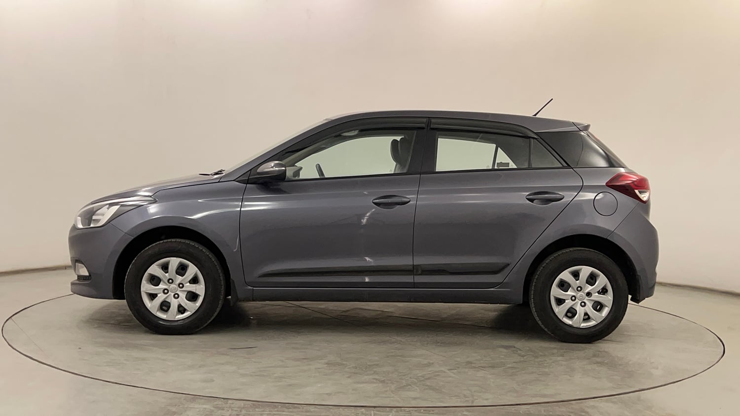 Used 2017 Hyundai Elite i20 Sportz 1.2 Petrol Manual exterior LEFT SIDE VIEW