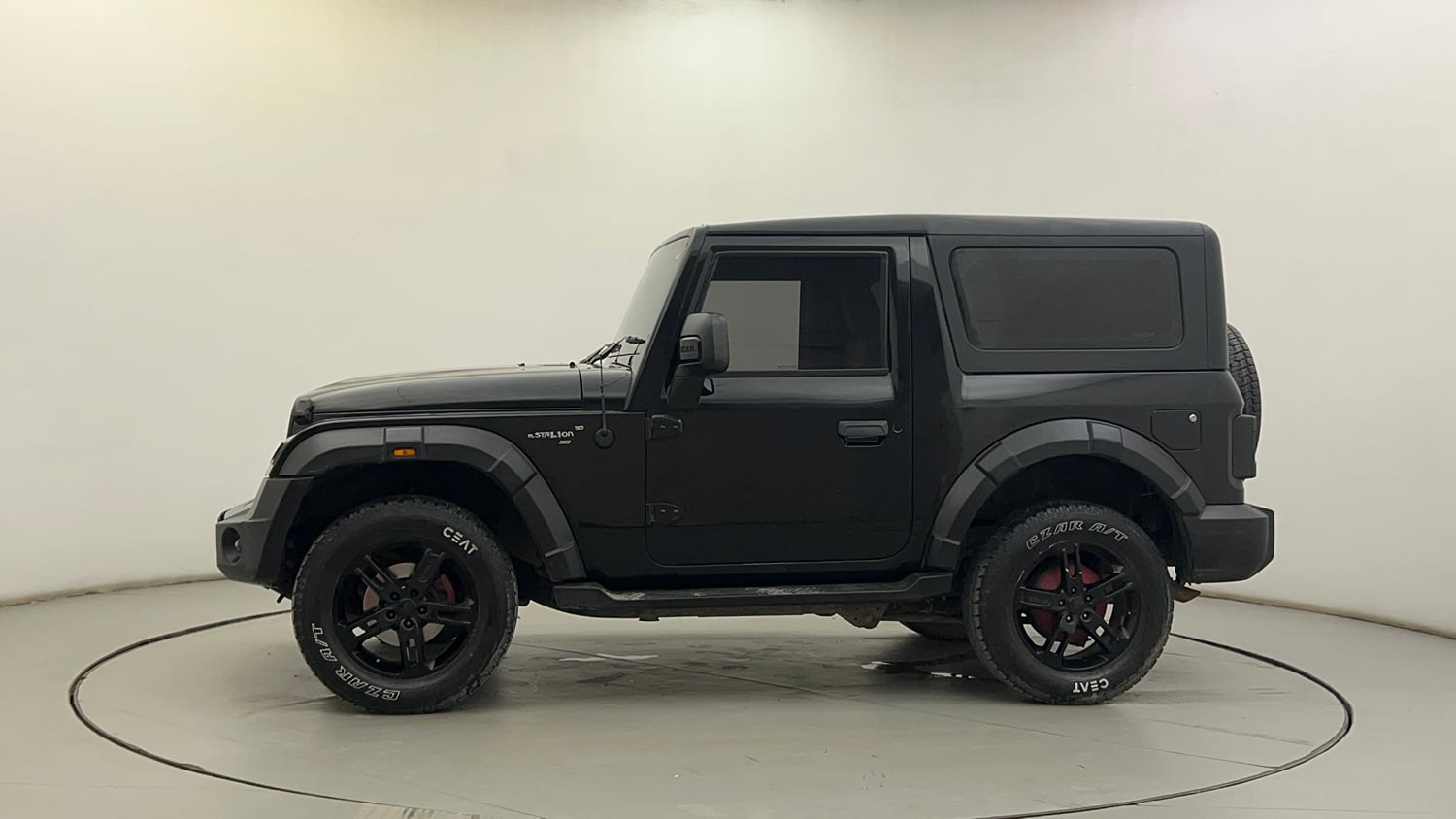 Used 2022 mahindra Thar LX Hard Top Petrol AT 4WD Petrol Automatic exterior LEFT SIDE VIEW