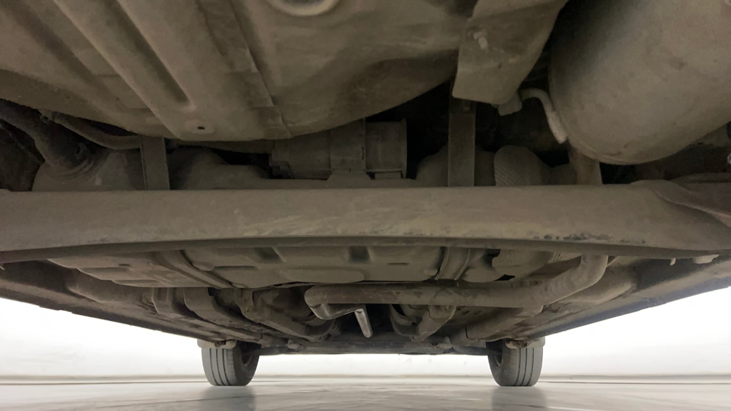 Used 2017 Hyundai Elite i20 Sportz 1.2 Petrol Manual extra REAR UNDERBODY VIEW (TAKEN FROM REAR)