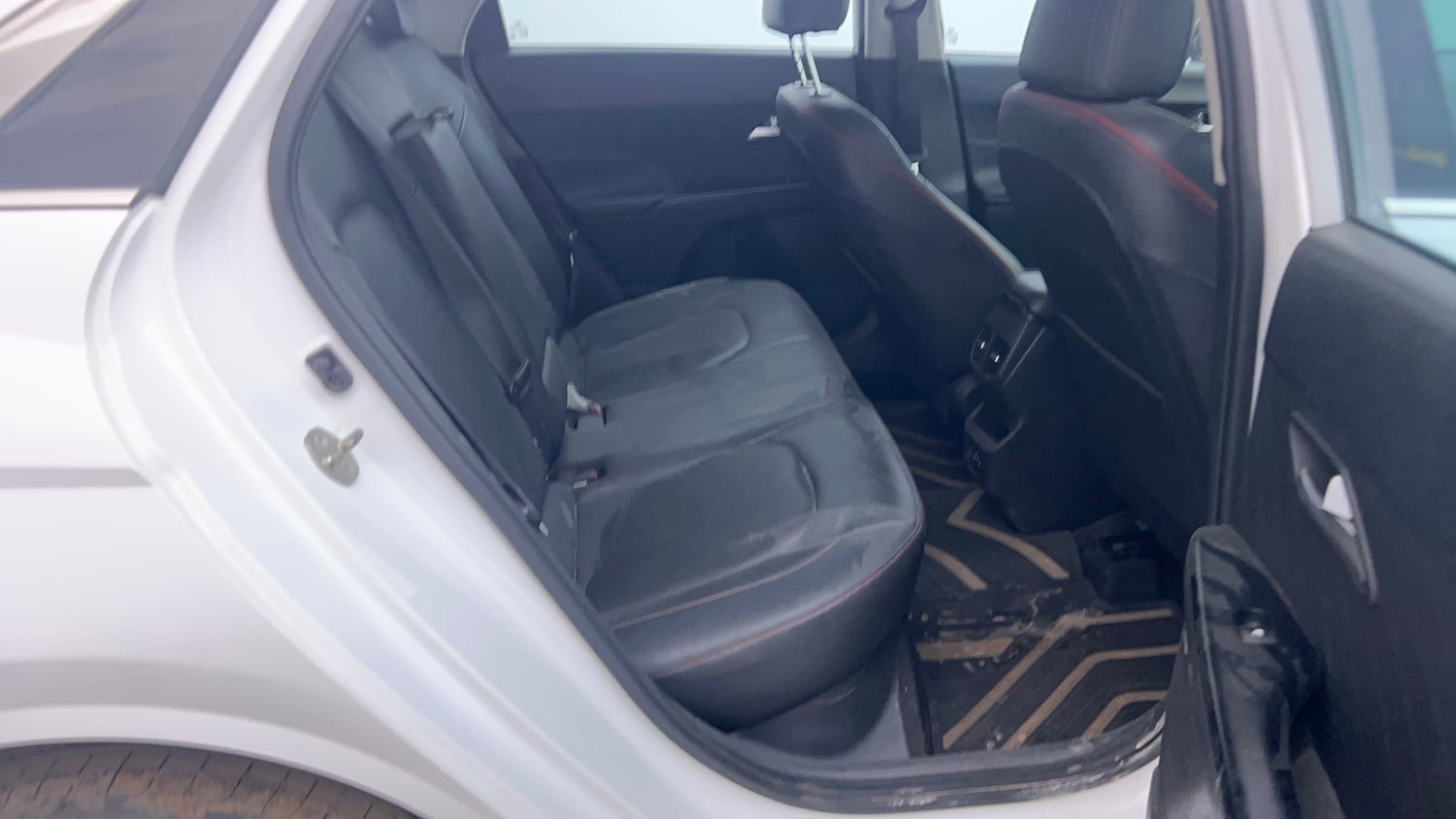 Used 2023 Hyundai Verna SX (O) 1.5 Turbo Petrol MT Petrol Manual interior RIGHT SIDE REAR DOOR CABIN VIEW