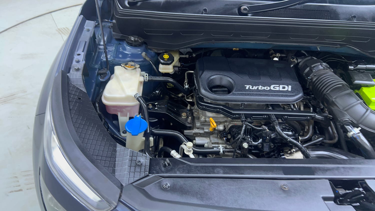 Used 2021 Hyundai Venue SX Plus 1.0 Turbo DCT Petrol Automatic engine ENGINE RIGHT SIDE VIEW